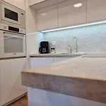 Marcelina 2 In *